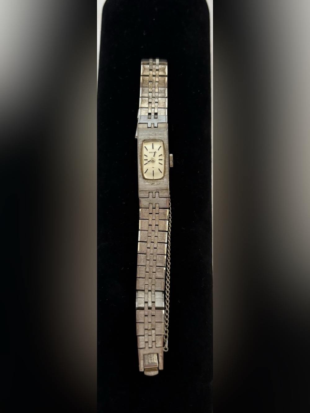 Vintage 1971 Seiko Silver-Gold Toned Tiny Timeless Classic Preppy Polished Watch - Picture 2 of 6